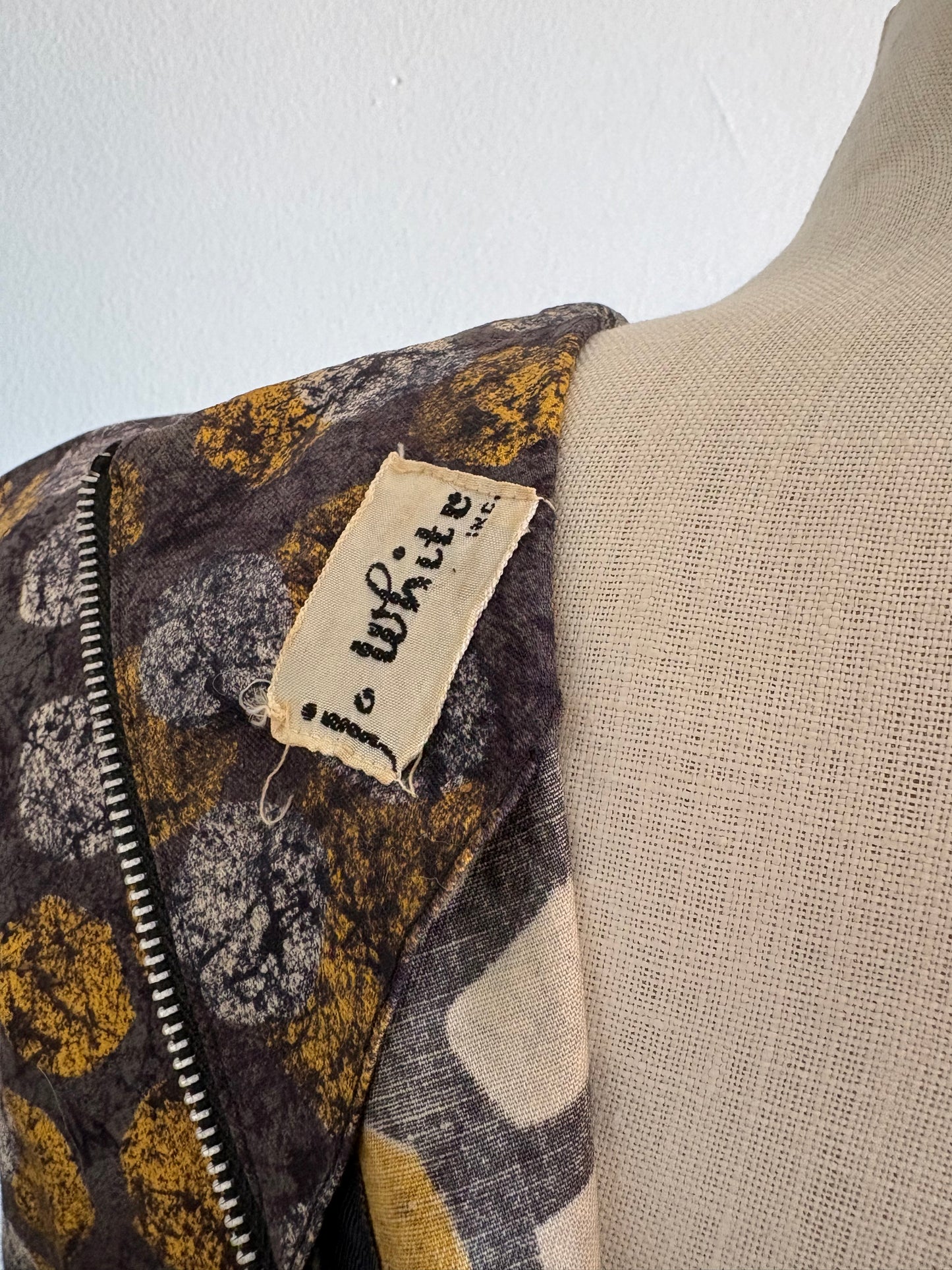 Vintage 1950s J. White Short Sleeve Dress with Belt and Pockets