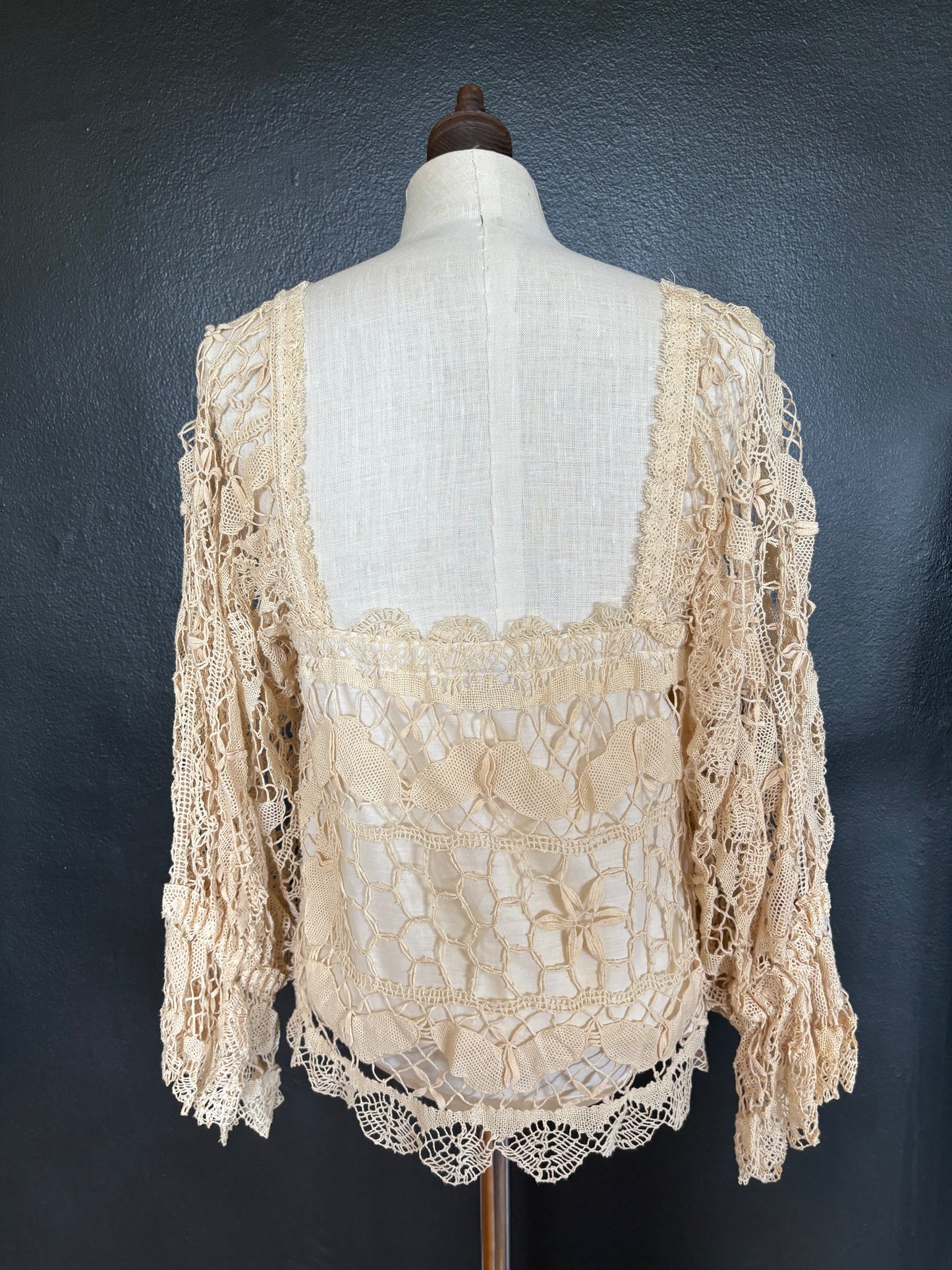 Vintage 1970s O'Susanna Boho Cotton & Lace Top