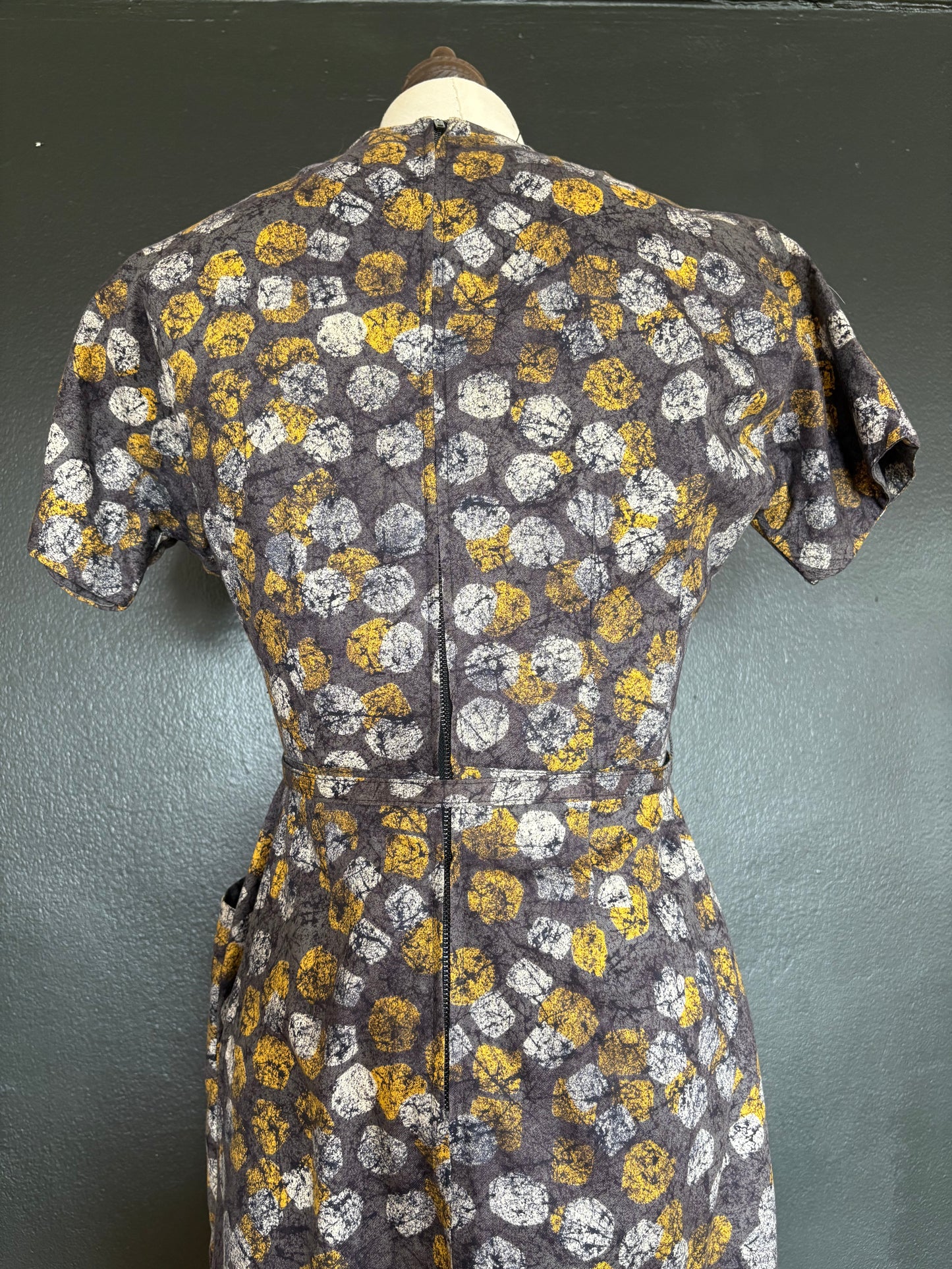 Vintage 1950s Short Sleeve "J. White" Dress