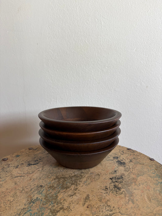Set of 4 Vintage 1970s Heirloom Giftwood Inc Wooden Salad Bowls