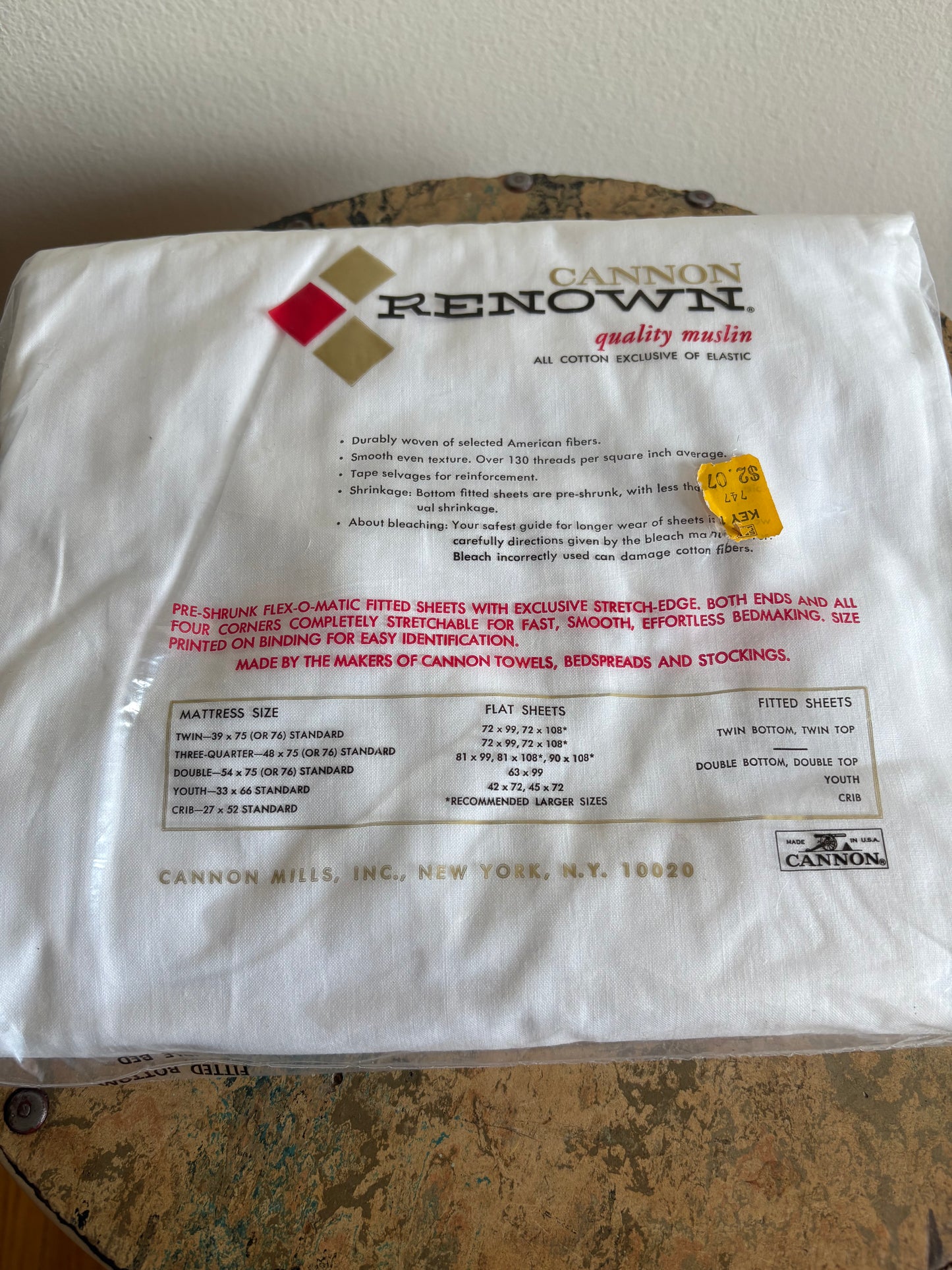 Vintage MCM Deadstock Cannon Renown Fitted Sheet