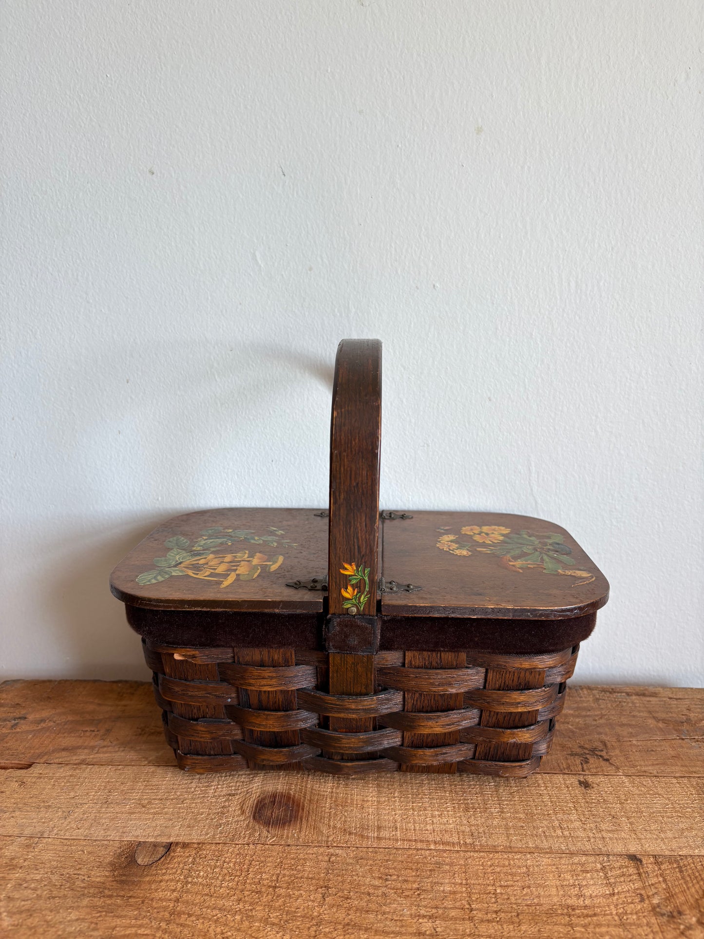 Vintage 1960s Picnic Basket Purse