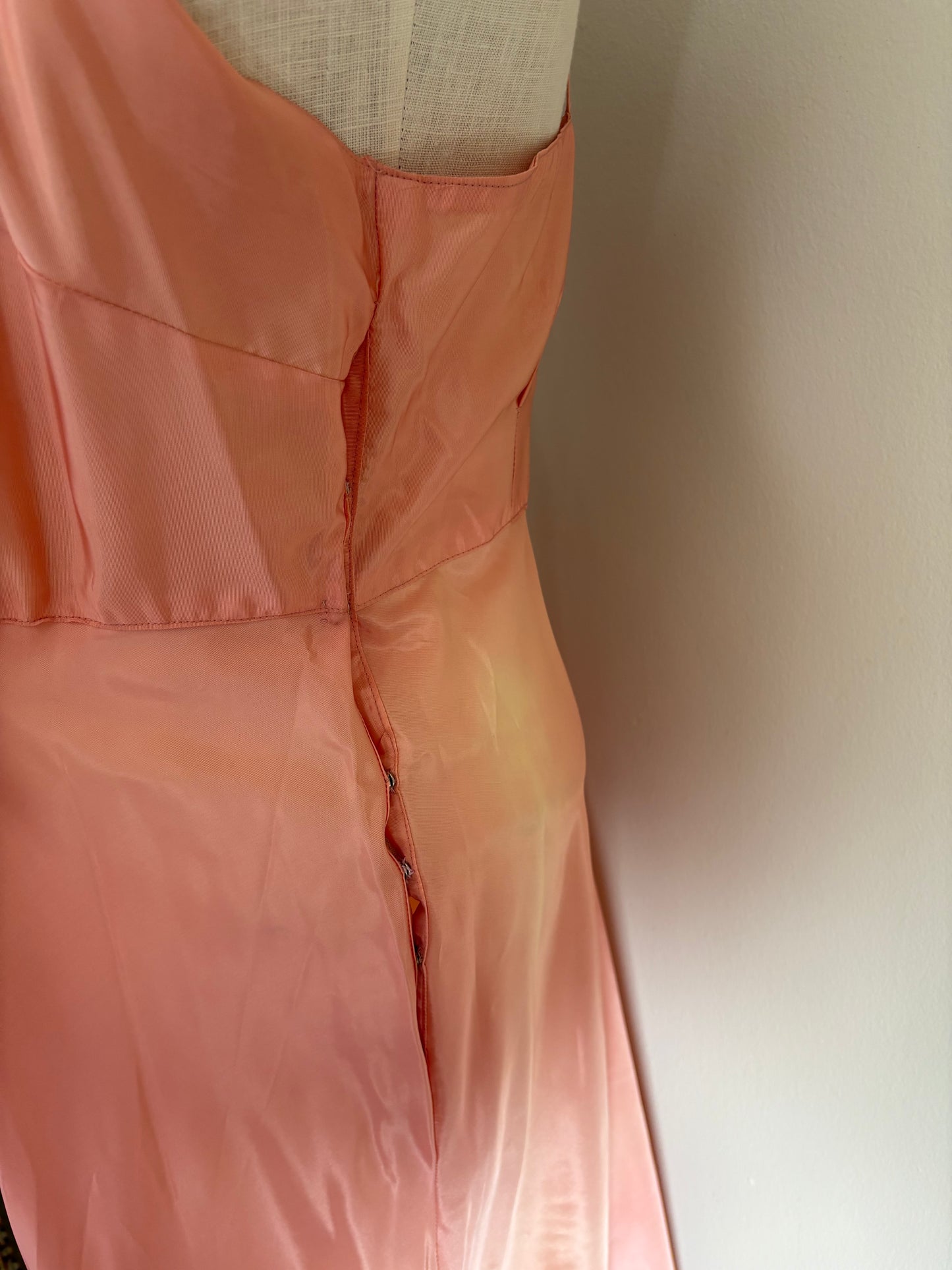 Vintage 1940s Pink Chiffon & Lace Evening Dress