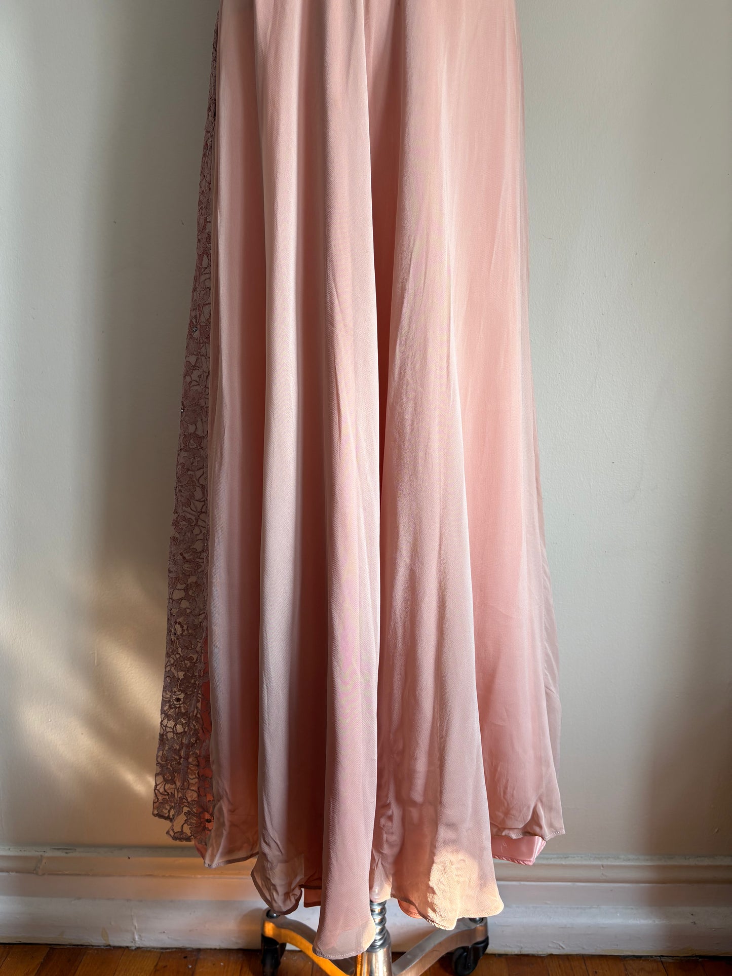 Vintage 1940s Pink Chiffon & Lace Evening Dress