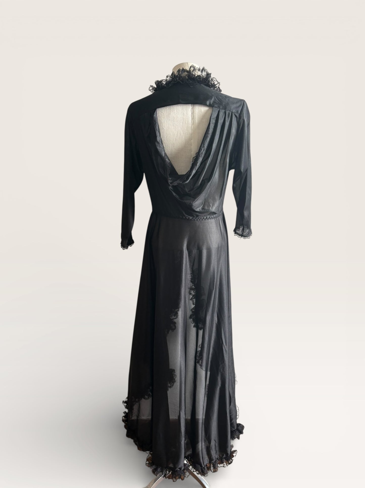 Vintage Fredericks of Hollywood Black Lace Trim Boudoir Robe