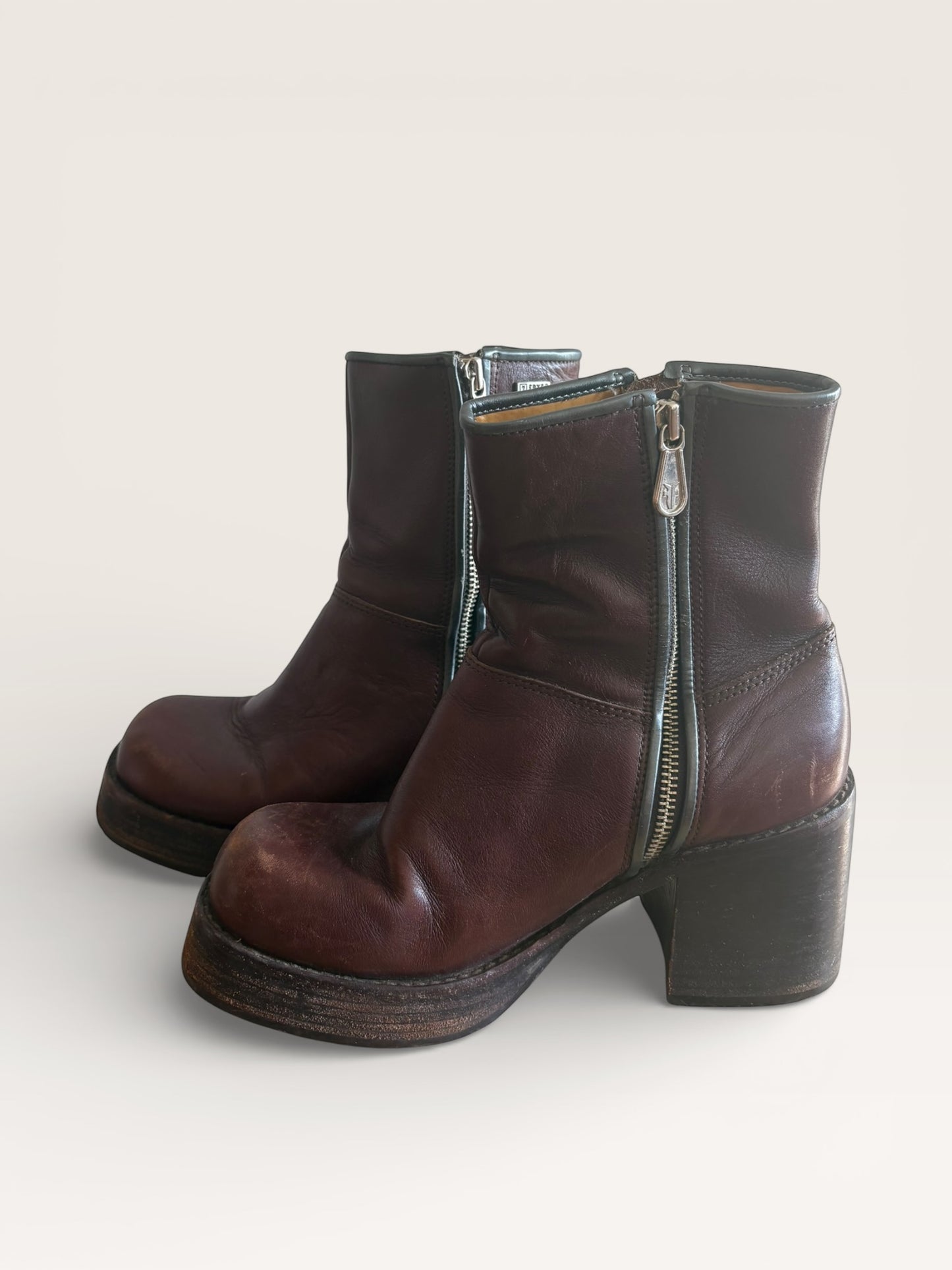 Vintage Y2K RARE Frye Village Chunky Platform Ankle Boots