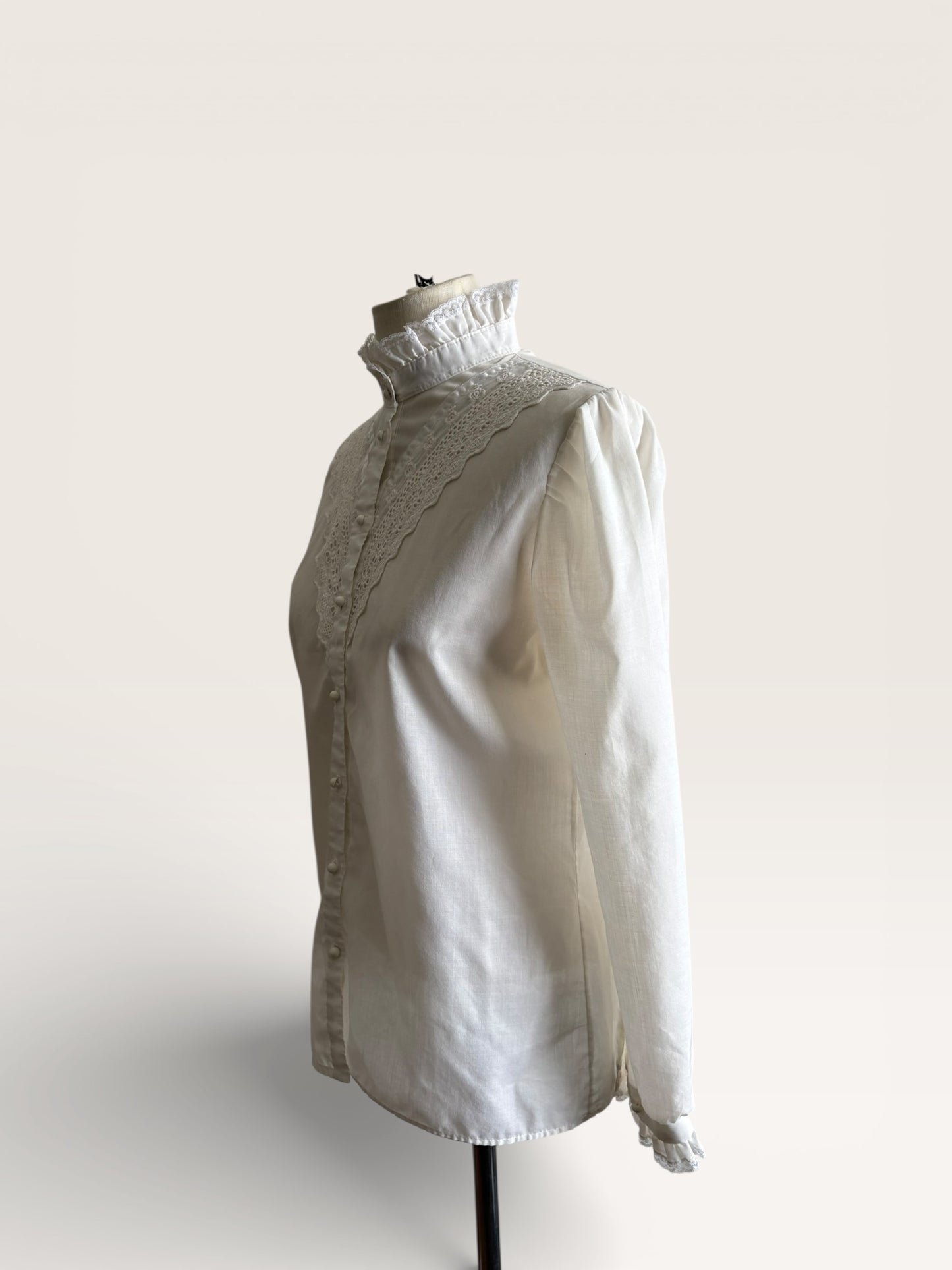 Vintage 1960s St. Amy Cotton Ruffle Collar Blouse