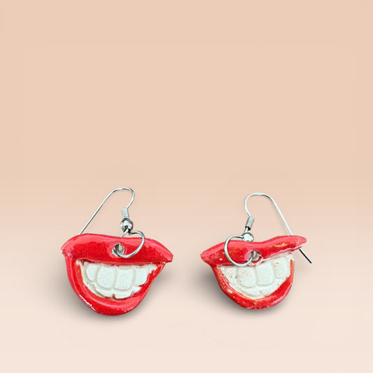 Vintage 1980s Ceramic Smiling Lips Dangle Earrings