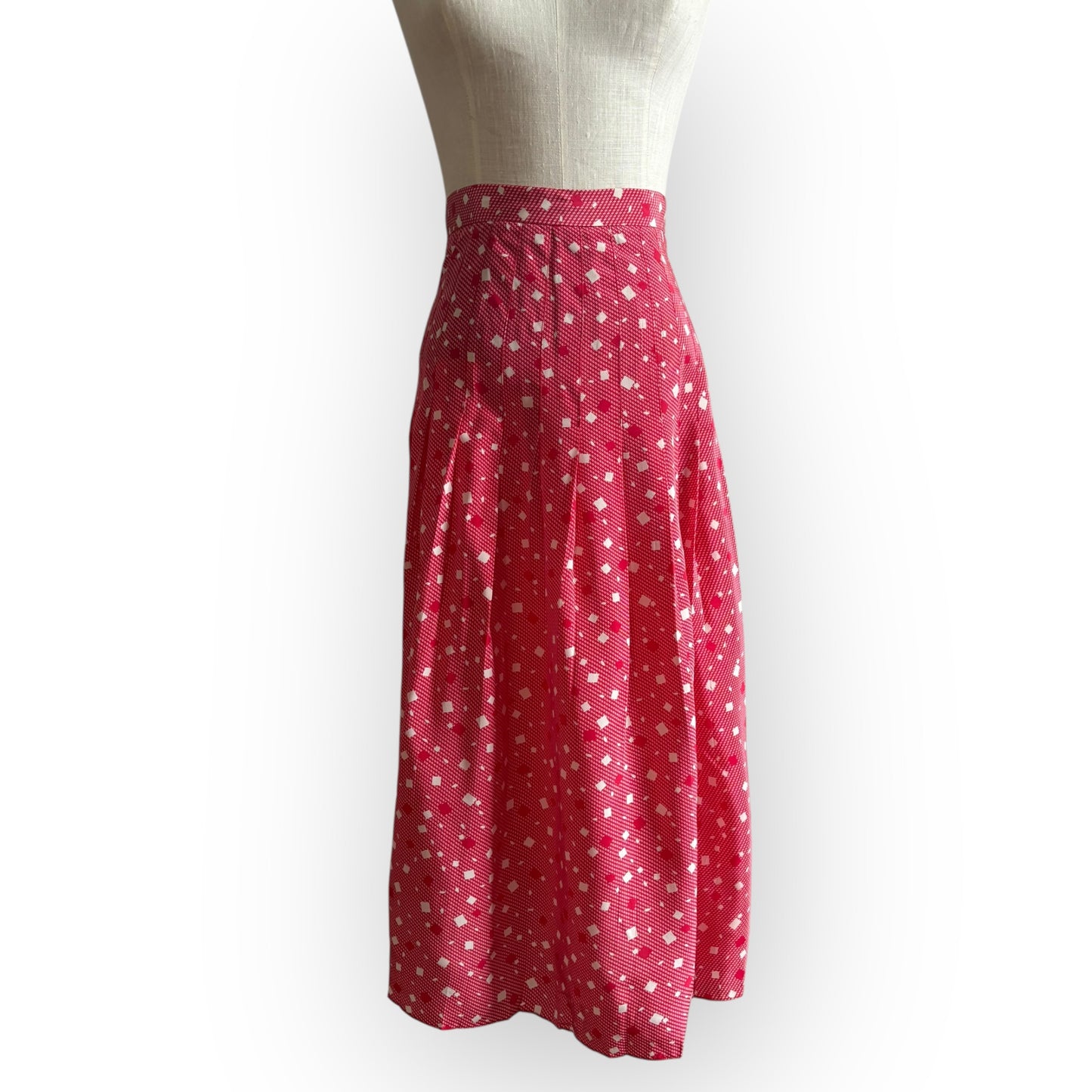 Vintage 1980s Saks Fifth Avenue Red and White Pleated Silk Midi Skirt