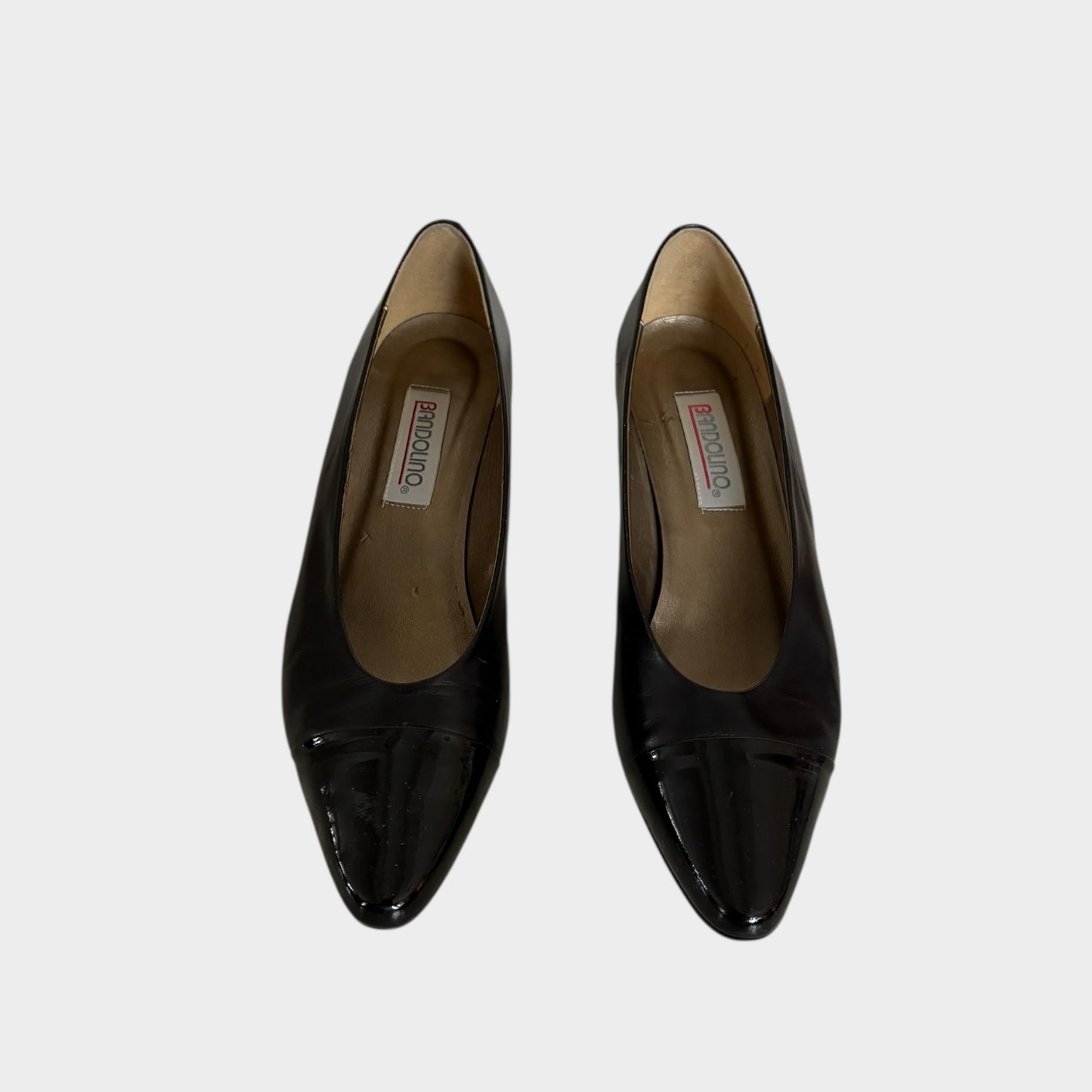 Vintage 1990s Black Leather Bandolino Kitten Heels