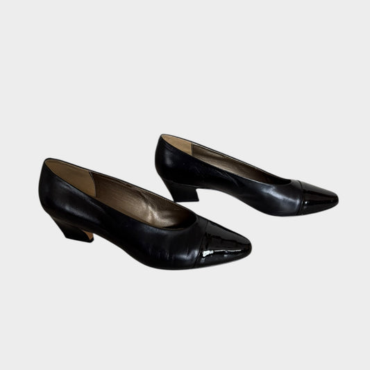 Vintage 1990s Black Leather Bandolino Kitten Heels